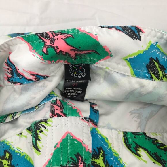 Maui and Sons shark‎ swim trunks - Picture 5 of 9